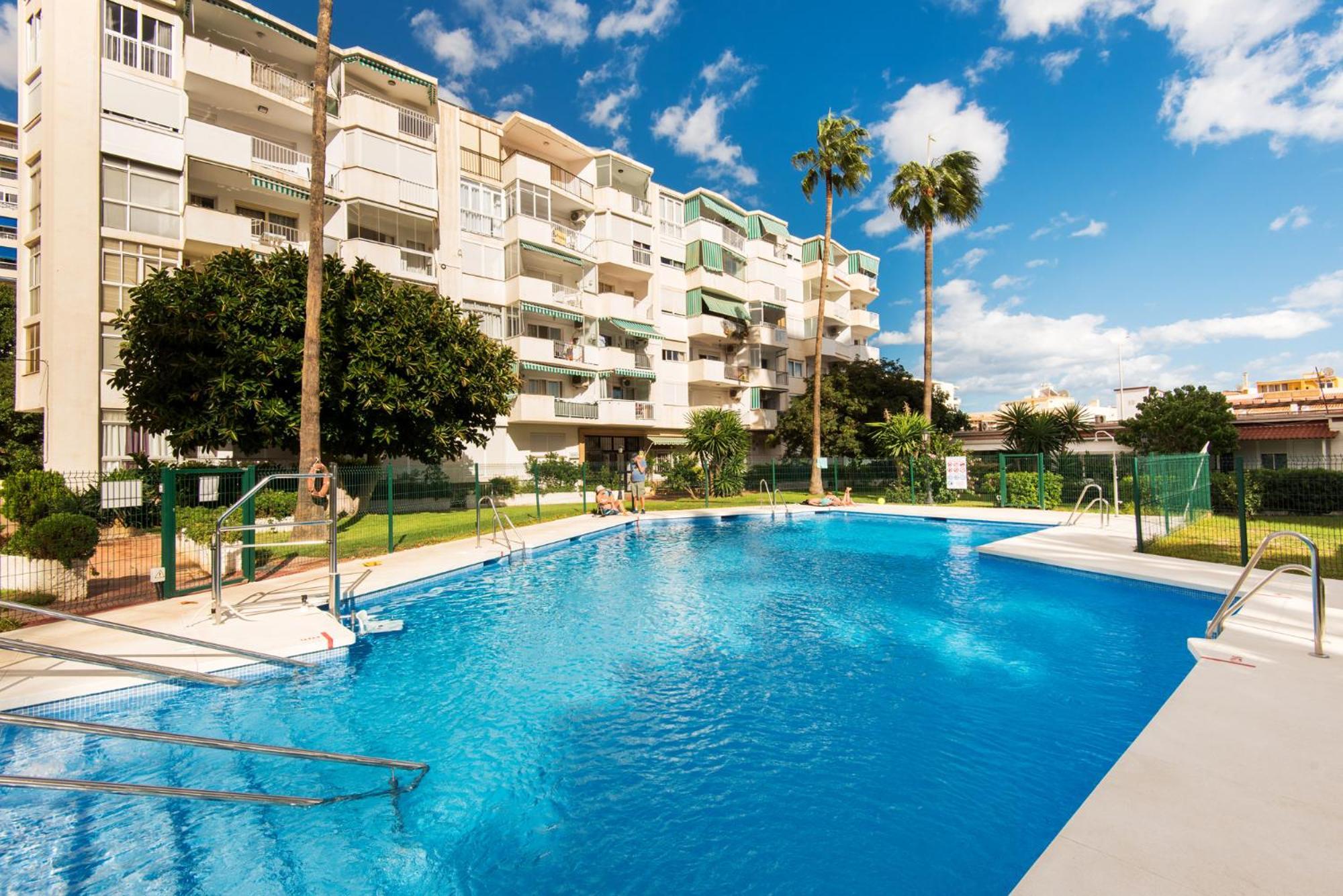 Апартаменты Aloha Torres Carihuela
